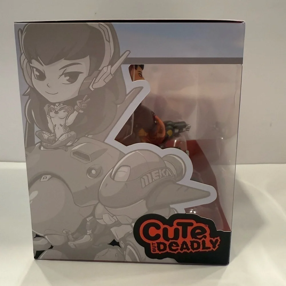 U.C.C. Distributing Overwatch D.VA Carbon Fiber with Meka Figurine NWT